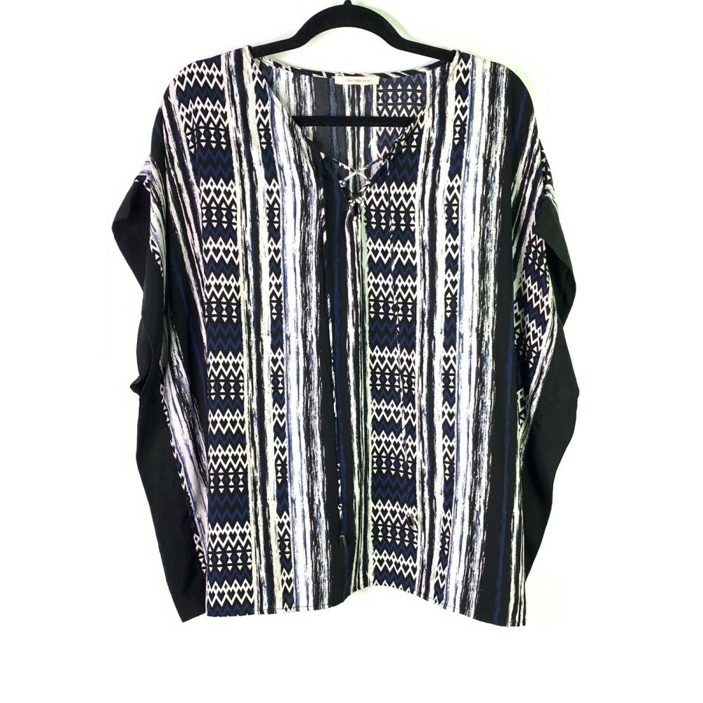 Skies are Blue stitch fix Top kimono V Neck Ties